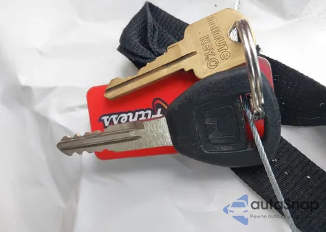 1998 Honda Accord Ex V6 из США, поврежденный, VIN 1HGCG1659WA073339